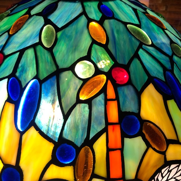 Tiffany style table lamp - Picture 4 of 10